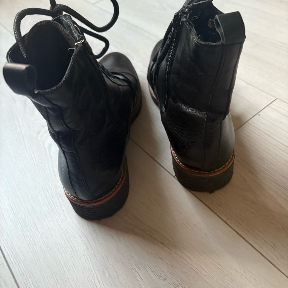Steve Madden Black Leather Combat Boots - Picture 3 of 8